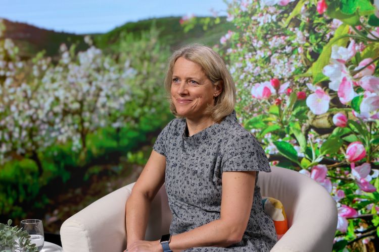 Nina Zupančič Križnar, dr. med.: “Demence nas ne sme biti strah ali sram” (video)
