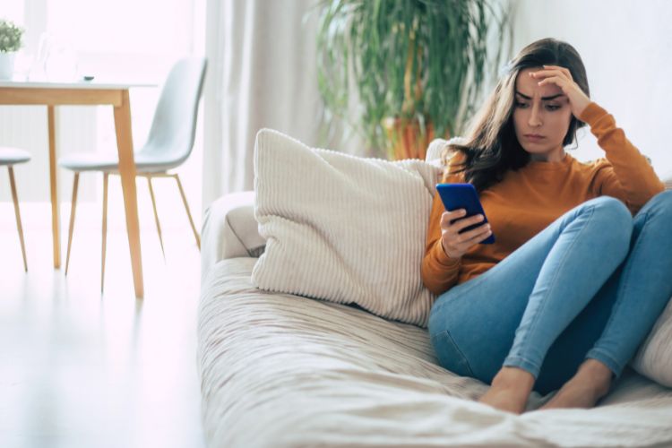 Na pomoč, žena je zasvojena s telefonom!