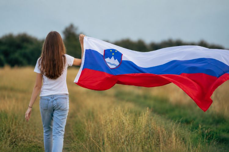 Osamosvojitev otroka in osamosvojitev domovine – podobna negotovost, enako upanje