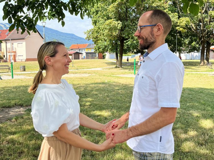 Dr. Mihael in Marinka Černetič: “Starši se moramo vprašati, kakšna je naša vloga pri tem, da je otrok hiperaktiven.” (2. del)
